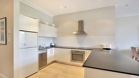 Harbour Fringe Apartment - Dalby Accommodation 3
