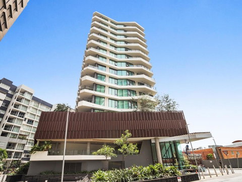 HARBOURSIDE- Hosted By: L'Abode Accommodation - Dalby Accommodation 3