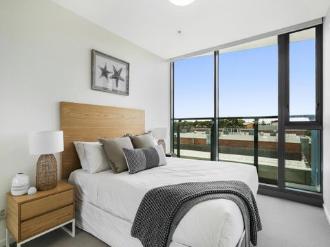 HARBOURSIDE- Hosted By: L'Abode Accommodation - Dalby Accommodation 2