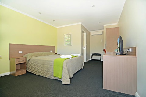 Heritage Hotel - Dalby Accommodation 1