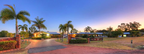 Heritage Lodge Motel - Dalby Accommodation 0