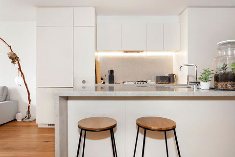 Heyday Apartments - South Yarra - Dalby Accommodation 2