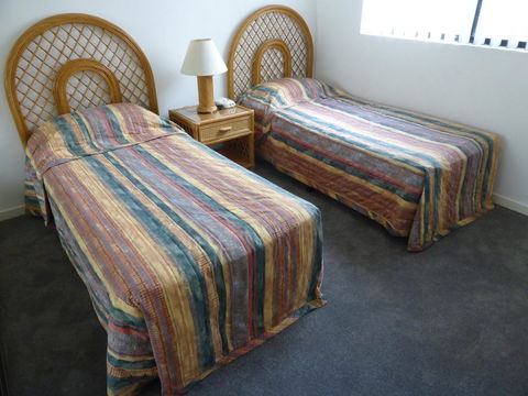 Hi Surf Unit 2, 92 Head Street, Forster - Dalby Accommodation 1