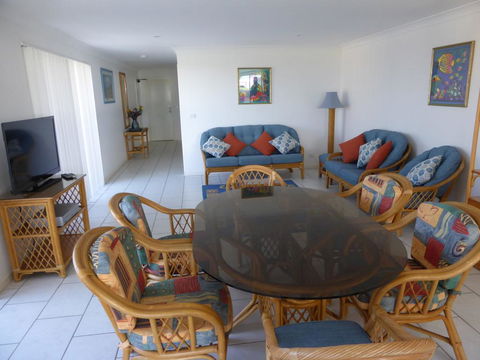 Hi Surf Unit 4, 92 Head St, Forster - Dalby Accommodation 3