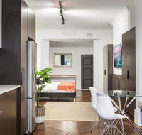 High-End Studio Near Parks Theatres and Dining - Dalby Accommodation