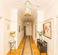 Hillside Cottage  Comfy Spacious Walk to CBD  Stannies - Dalby Accommodation