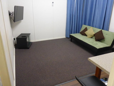 Holiday House Clermont - Dalby Accommodation 3