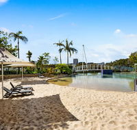 Homebush Bay Self-Contained Modern Two-Bedroom Apartments BEN - Dalby Accommodation