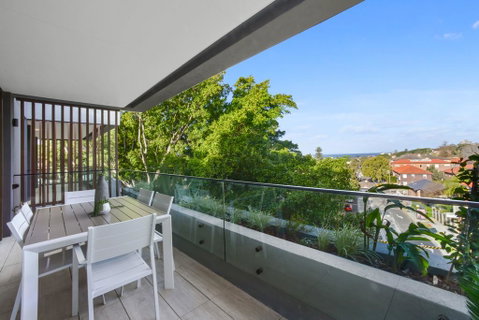 HomeHotel Ultra Luxurious 3 Bedroom Penthouse. - Dalby Accommodation 2