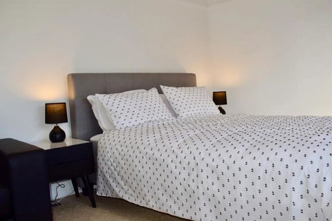 Homy Apartment In Trendy Haberfield - Dalby Accommodation 2
