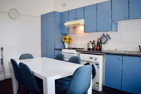 Homy Apartment In Trendy Haberfield - Dalby Accommodation 1