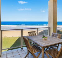 Horizons - 1/99 Ocean View Drive - Dalby Accommodation