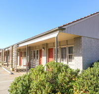 Hotel Canobolas Motel and Units - Dalby Accommodation