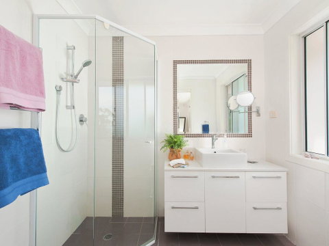 Jacaranda Blue @ Corlette - Dalby Accommodation 1
