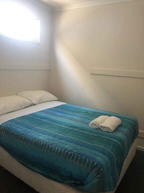 Jervis Bay Holiday Cabins - Dalby Accommodation 2