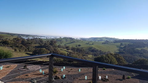 Jinji's Edge Escape - Dalby Accommodation 2