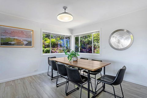 Joleen 9 - Shoal Bay - Dalby Accommodation 2