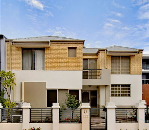 Joondalup Guest Home - Dalby Accommodation 0