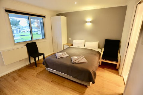 Junee Tourist Park - Dalby Accommodation 1