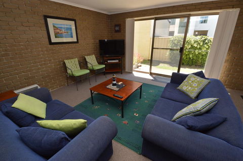 Kanandah 1 - Dalby Accommodation 1