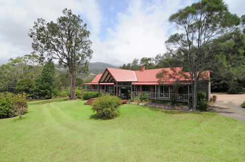 Kangaroo Valley House - Contemporary Luxury! - Dalby Accommodation 0