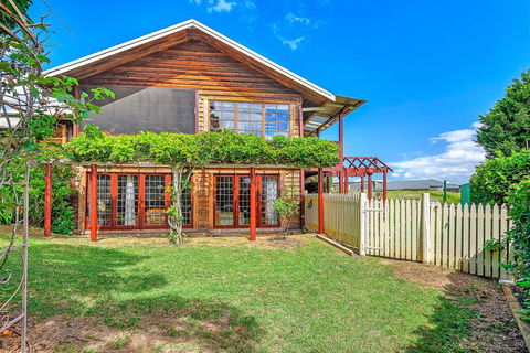 Kayenta - Dalby Accommodation 0