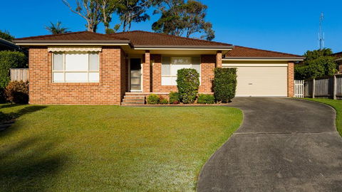 Kentia Drive 28 - Dalby Accommodation 0