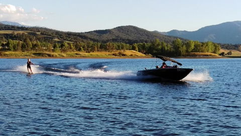 Khancoban Lakeside Caravan Park - Dalby Accommodation 2