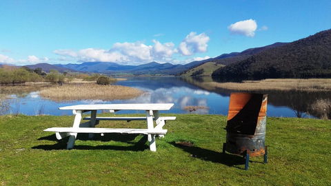 Khancoban Lakeside Caravan Park - Dalby Accommodation 1