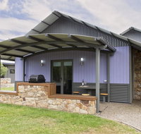 Kickenback Studio - Contemporary accommodation in the heart of Crackenback - Dalby Accommodation