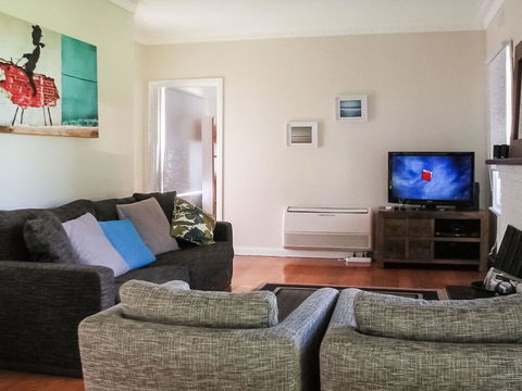 Kilcunda Coast House - Dalby Accommodation 2