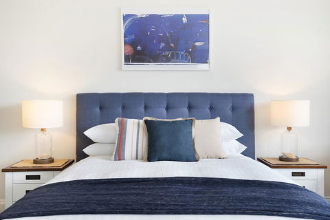 King Size Studio With Water View, Walk To The City - Dalby Accommodation 2