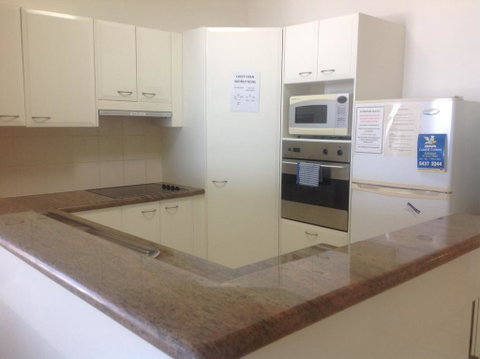Kings Row Apartments - Dalby Accommodation 3