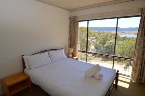 Kirwan Apartments 10 - Dalby Accommodation 2