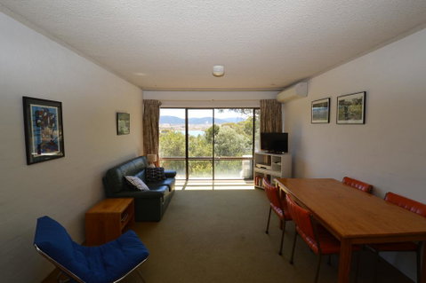 Kirwan Apartments 10 - Dalby Accommodation 3