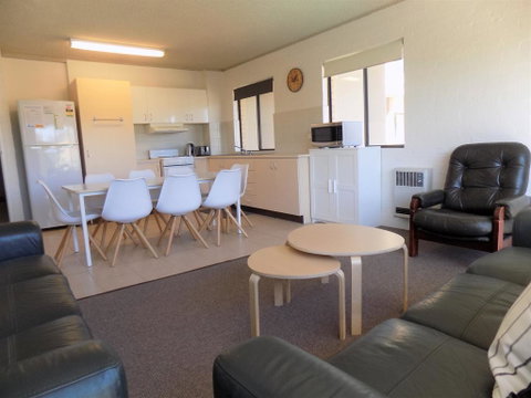 Kirwan Apartments 47 - Dalby Accommodation 1