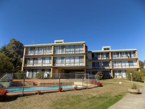 Kirwan Apartments 5 - Dalby Accommodation 1