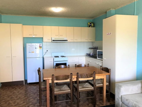 Kirwan Apartments 5 - Dalby Accommodation 2