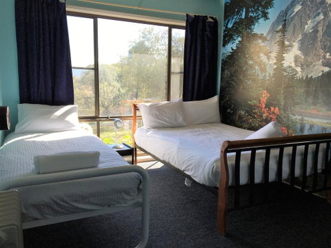Kirwan Apartments 5 - Dalby Accommodation 3