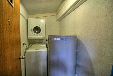 Kooringa 1/8 Townsend Street - Dalby Accommodation 1