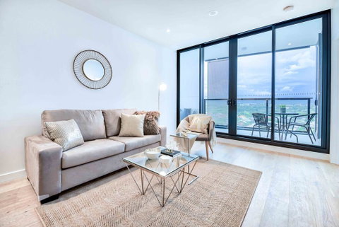 KOZYGURU FORTITUDE VALLEY HIGH LEVEL 2 BED APT + FREE PARKING QFV179-2612 - Dalby Accommodation 0