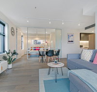 KOZYGURU WOLLI CREEK KOZY 1 BED APT SYDNEY AIRPORT  SYDNEY CBD NWC020 - Dalby Accommodation