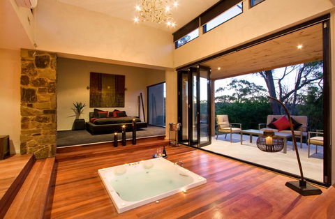 Kudos Villas And Retreats - Hepburn Springs - Dalby Accommodation 3