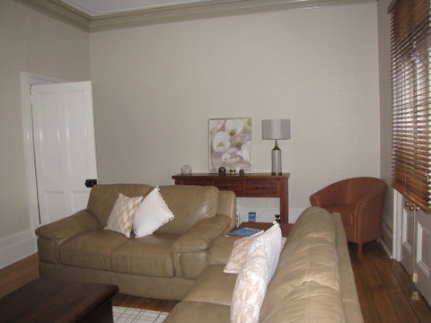 La Dentella- Terrace On Bentinck Street - Dalby Accommodation 0