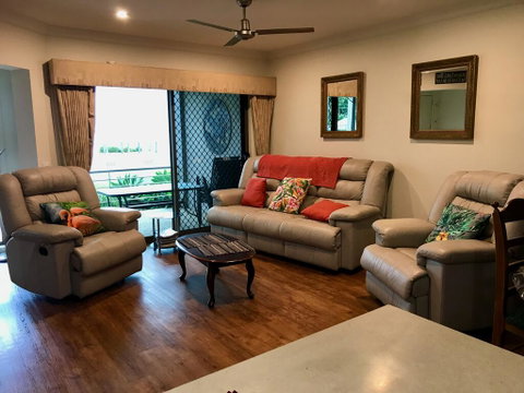 Lake Breeze - Dalby Accommodation 2