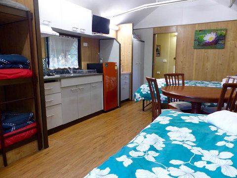 Lake Eacham Tourist Park & Cabins - Dalby Accommodation 0