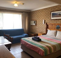 Lake Front Motel - Dalby Accommodation