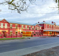 Lake Inn - Ballarat - Dalby Accommodation