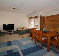Lakeside 3/37 Cobbon Crescent - Dalby Accommodation