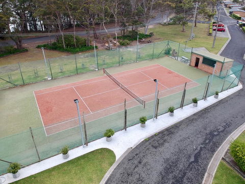 Lakeside Cabins & Holiday Village - Dalby Accommodation 2